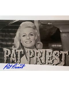 Pat Priest THE MUNSTERS TV SERIES 1964 Original Signed 8x10 Photo #29