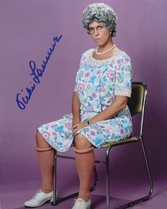 Vicki Lawrence THE CAROL BURNET SHOW, MAMA'S FAMILY 8x10 Signed #27